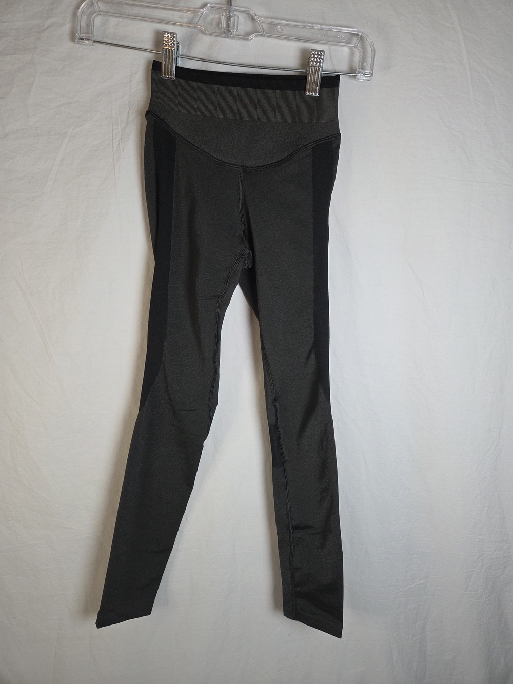 Lululemon W5DZGS Seamless Mesh Training Tight 25" Graphite Grey Size 0 NWOT